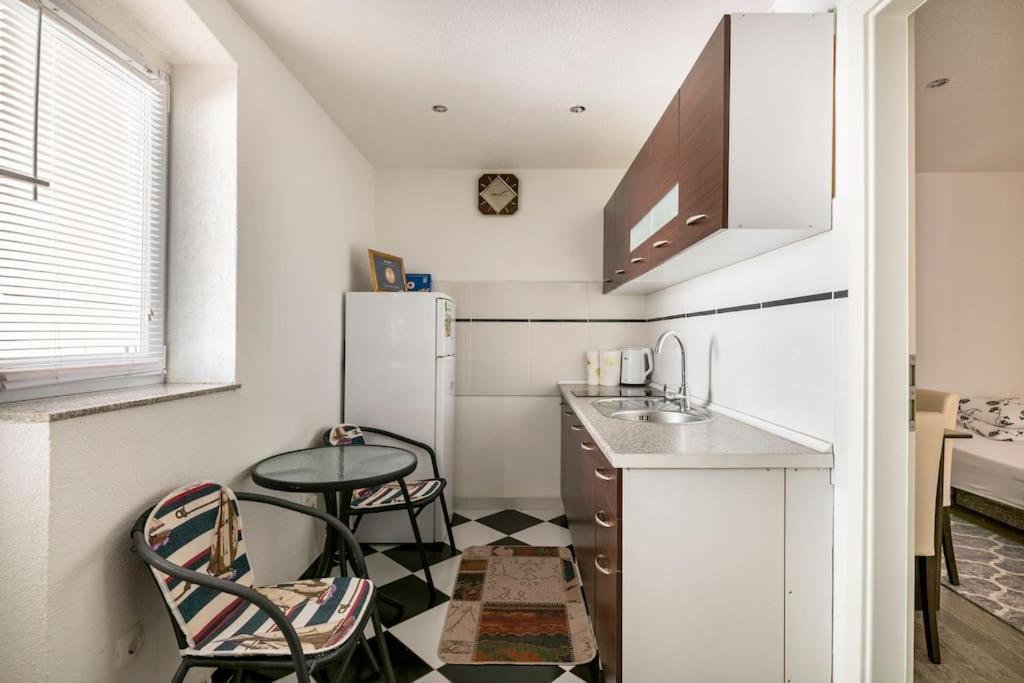 Studio Apartment Grgic Sibenik Ngoại thất bức ảnh