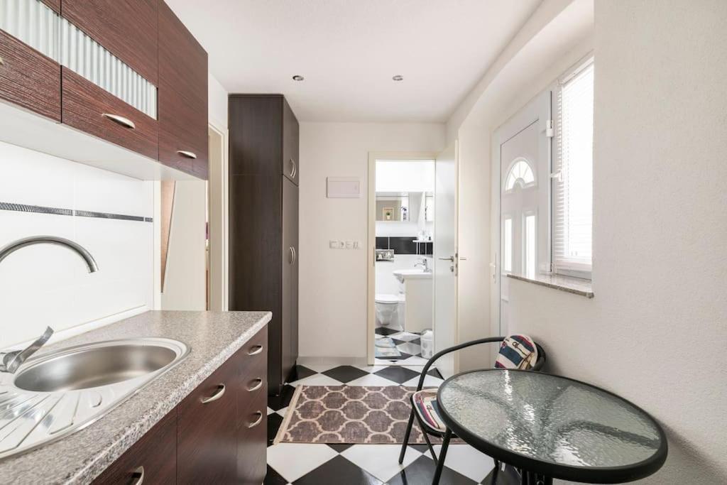 Studio Apartment Grgic Sibenik Ngoại thất bức ảnh