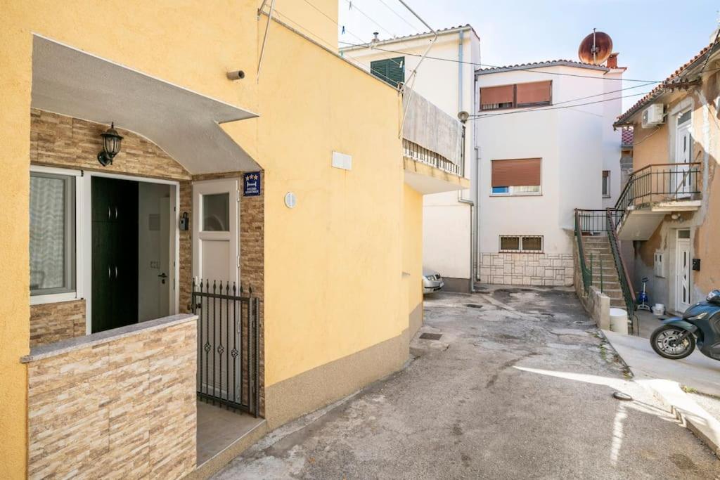 Studio Apartment Grgic Sibenik Ngoại thất bức ảnh